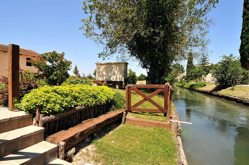 טרווי Country House Casco Dell'Acqua מראה חיצוני תמונה