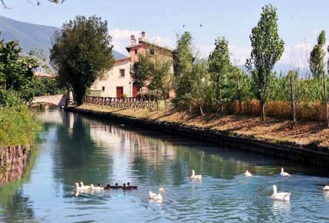 טרווי Country House Casco Dell'Acqua מראה חיצוני תמונה