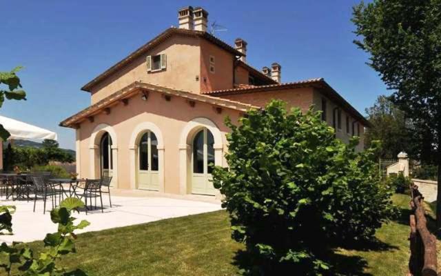 טרווי Country House Casco Dell'Acqua מראה חיצוני תמונה